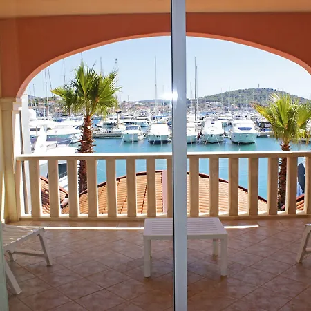 Otel Marina Frapa