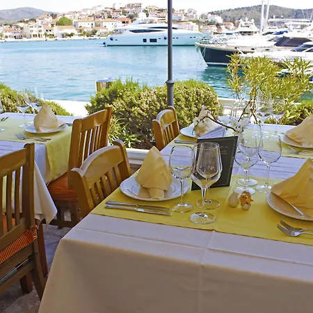 Marina Frapa Hotel