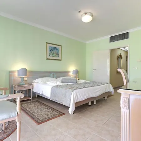 Otel Marina Frapa
