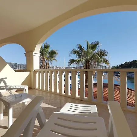 Marina Frapa Hotell 4*