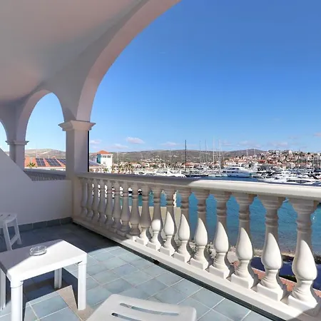 Otel Marina Frapa 4*