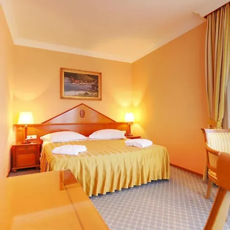 Hotel Marina Frapa 4*