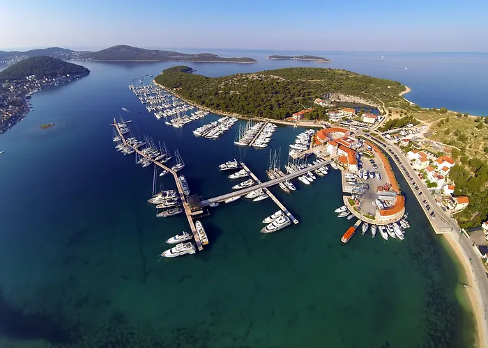 Hotel Marina Frapa 4*