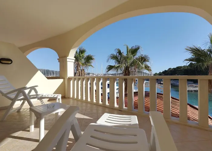 Marina Frapa Hotel 4*