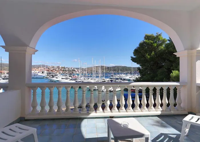 Marina Frapa Hotel 4*