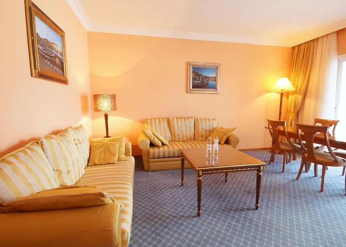 Marina Frapa Hotel 4*