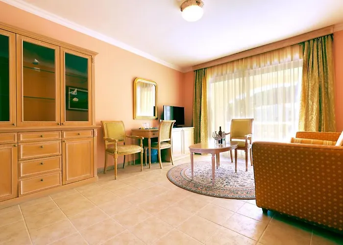 Hotel Marina Frapa 4*